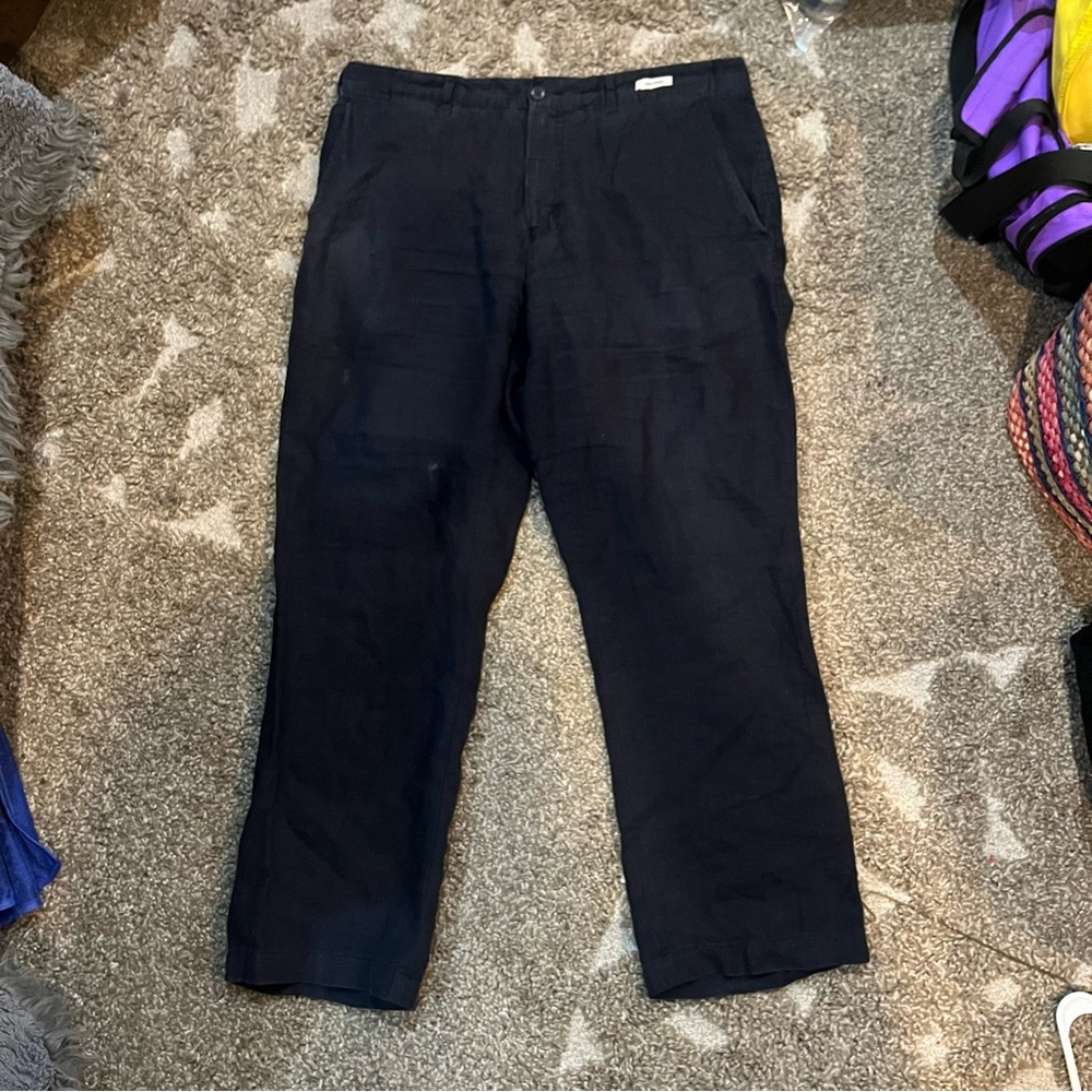 Classic Black Chinos with Structured Cotton Blend